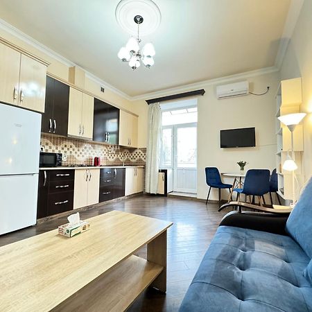 City Center Apartments On Tumanyan Street Erevan Esterno foto